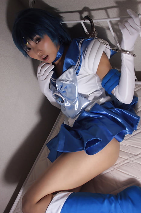 Sexy Sailor Mercury Cosplay Porn Pictures 106828480