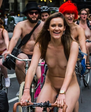 Girl Starts Wnbr Topless But Finishes Nude Pics Xhamster