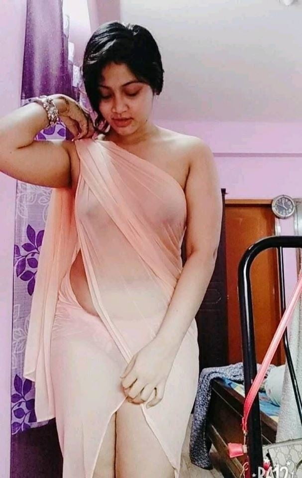 Indian Saree With Nude