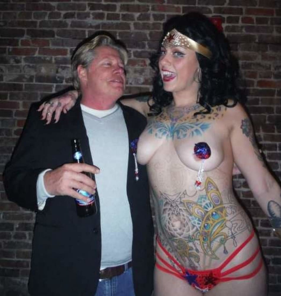 Nude Sexy Pics Of Danielle From American Pickers.