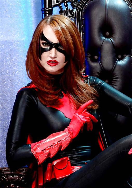 Kendra james anastasia pierce batwoman pic