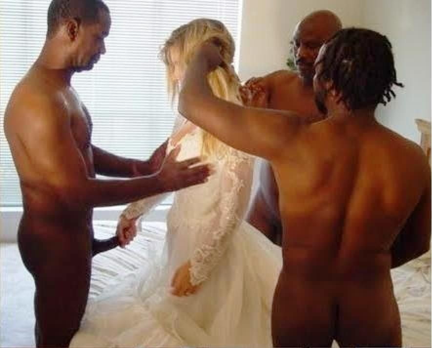 Молодая брюнетка практикует бурный межрассовый секс на свадьбе