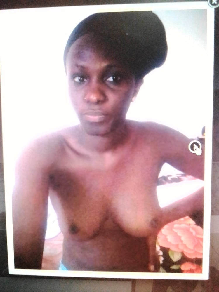 Erotic nude in Yaounde