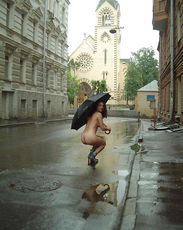 Nude Jewish Girl Walking In Streets