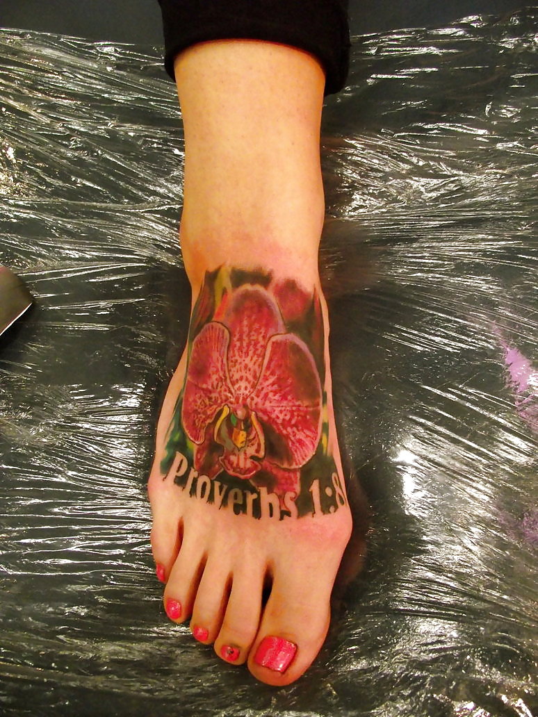 feet tatoo porn pictures