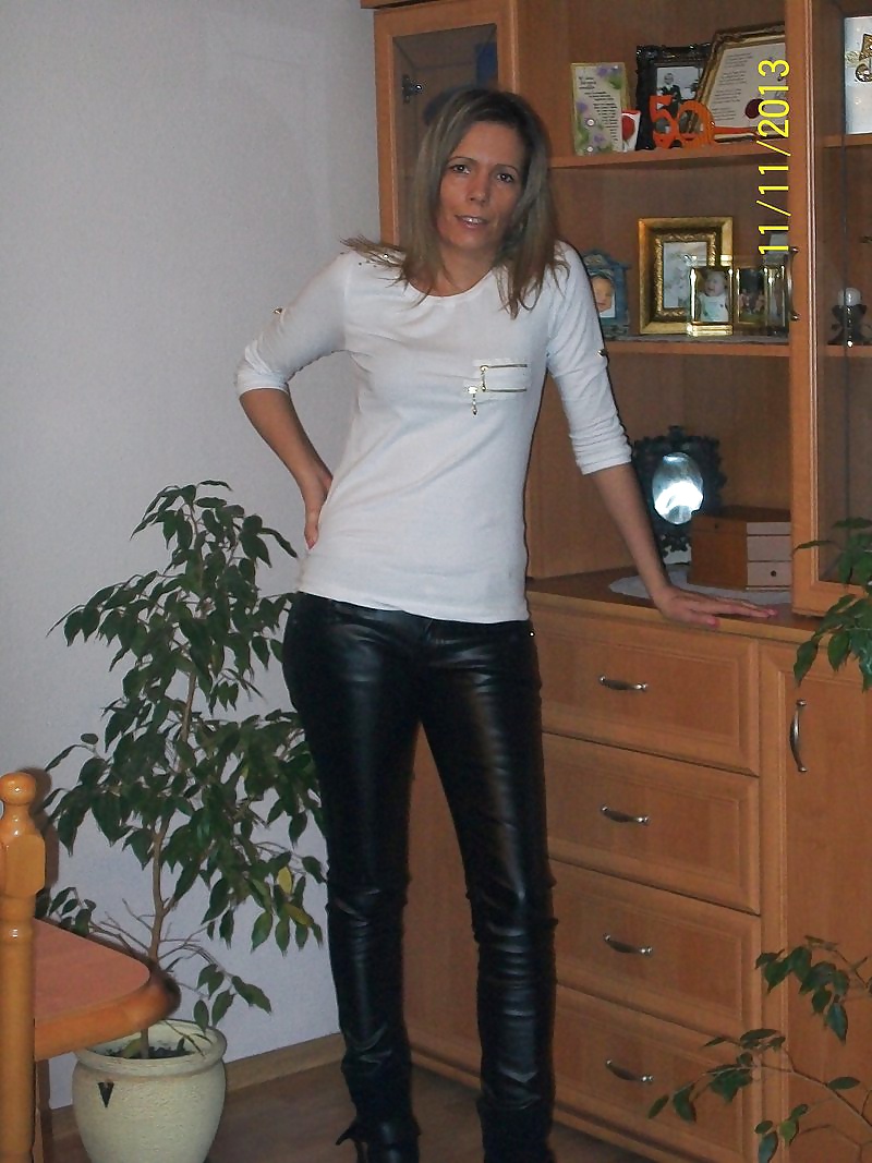Girls in Leather and Boots part 3 porn pictures