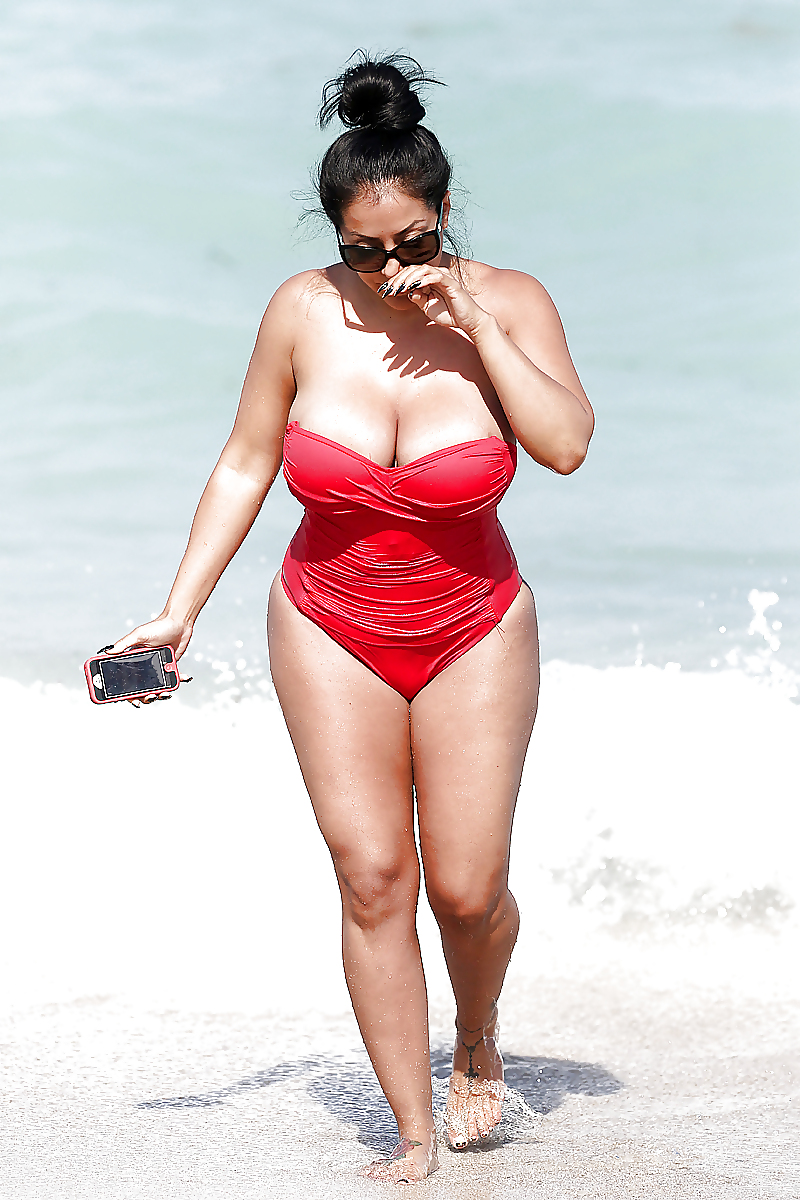 Kiara Mia In A Red Bikini in South Beach porn pictures