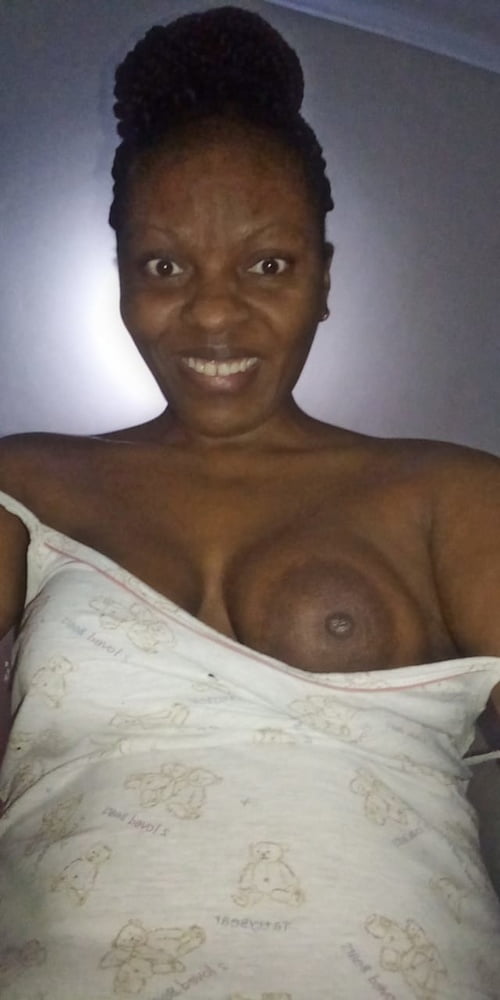 Boobs are flashing in 