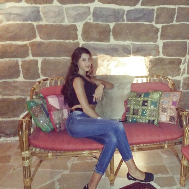 Arab beauty 60 - Cum on her porn pictures