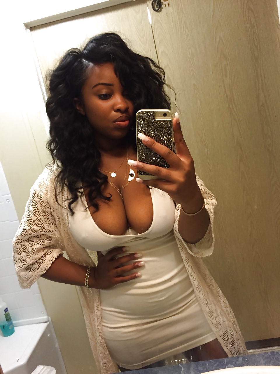 Black Women: Selfies 3 porn pictures