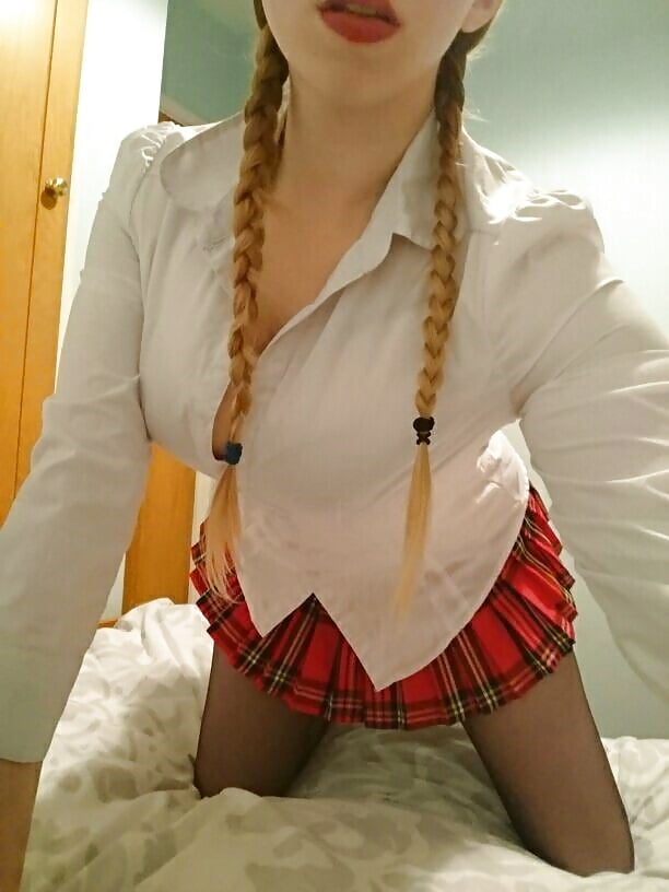 Selfies - Hermosa Colegiala Europea porn pictures