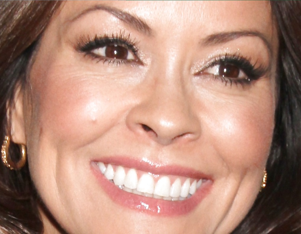 Brooke Burke porn pictures