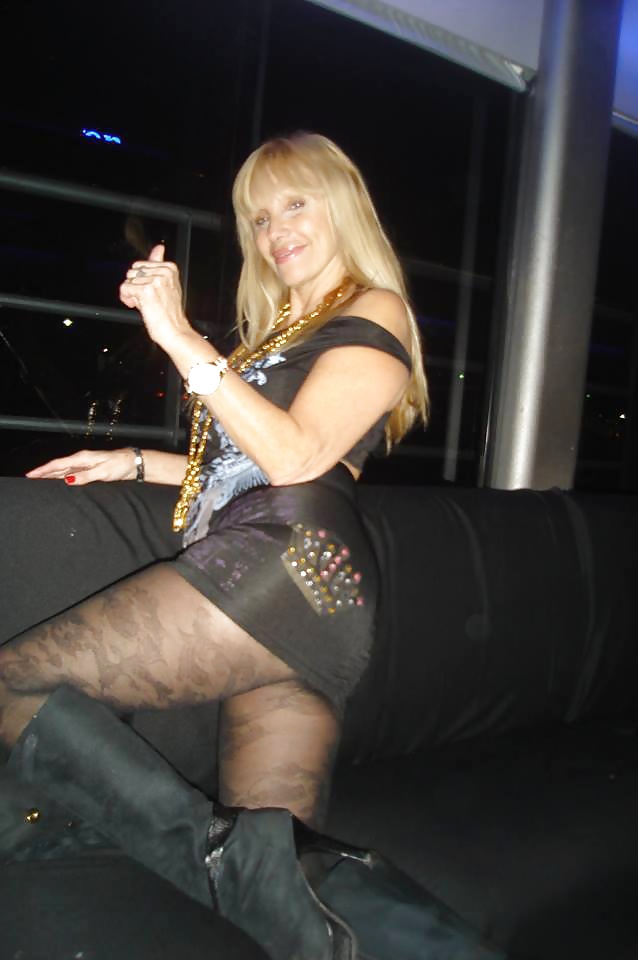 Just catch a horny Granny (80) porn pictures