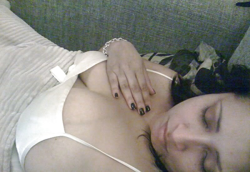 Middle Eastern, Indian etc MILF porn pictures