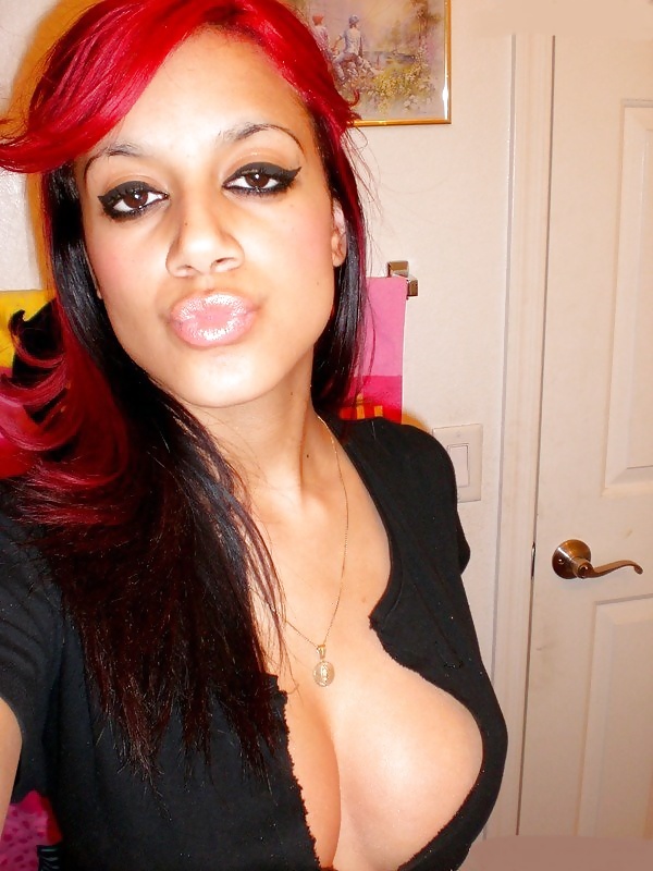 great cleavages beaux decolletes porn pictures