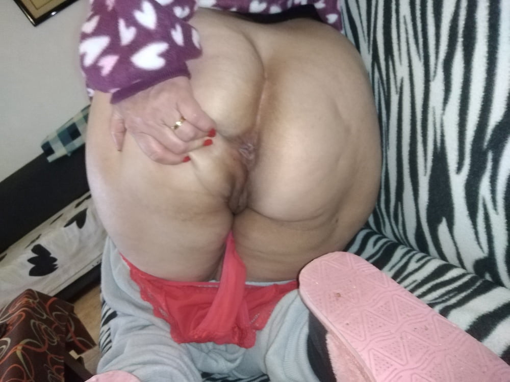 Big ass my wife granny - 3 Photos 