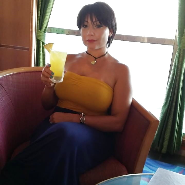 Beautiful milfs# porn pictures