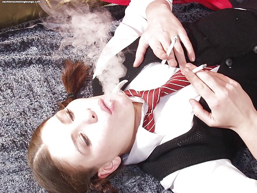 School girl Smoking porn pictures