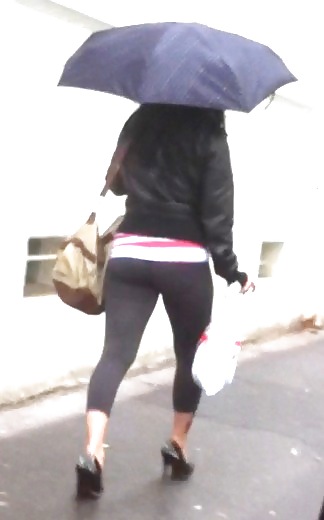 Girl ass with Umbrella porn pictures