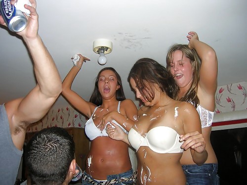 Bra Babes 101 porn pictures