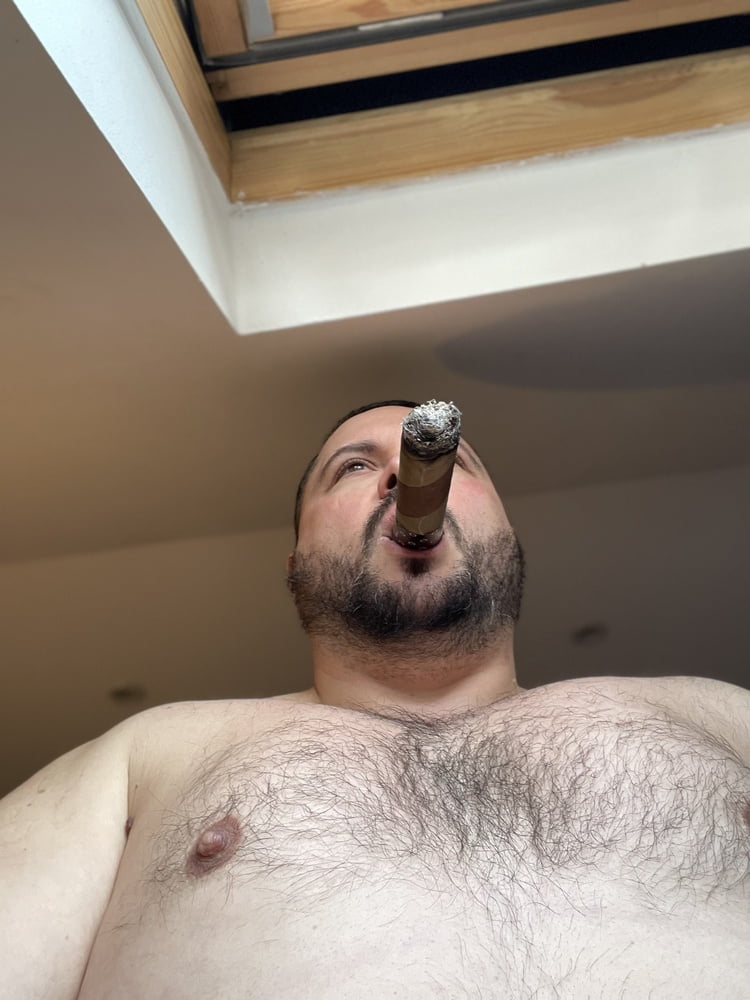 Cigar Bull 10 Pics Xhamster