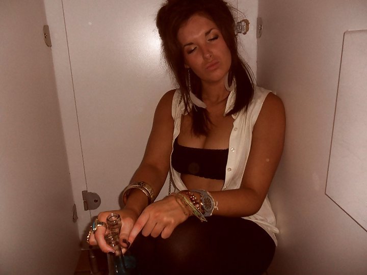 Facebook teens on toilet porn pictures