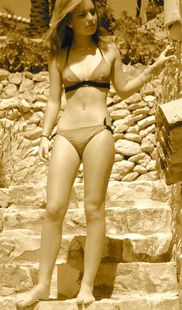 Teens want your dick - COMMENT DIRTY porn pictures