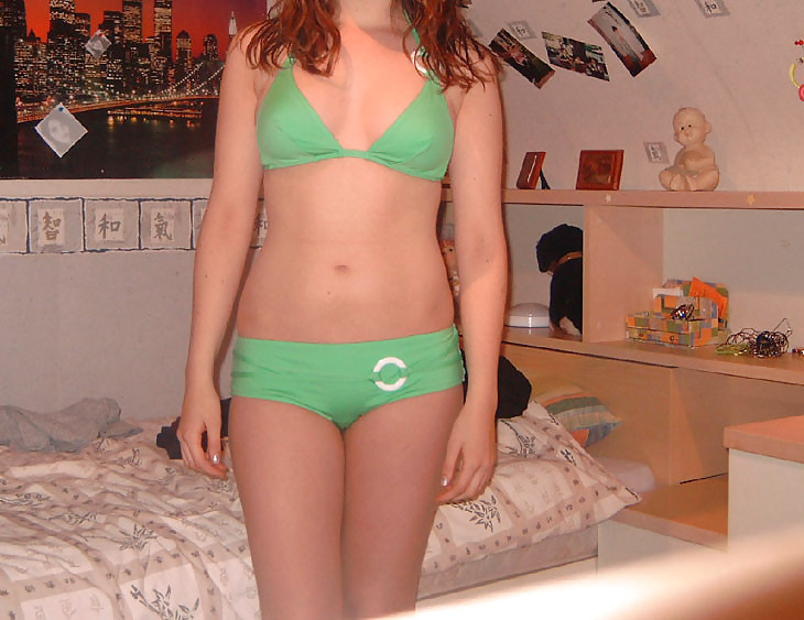 SWEET YOUNG AMATEUR REDHEAD porn pictures