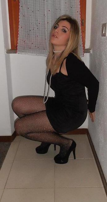 Chiara - Stupid Blonde And Alessia's BFF porn pictures
