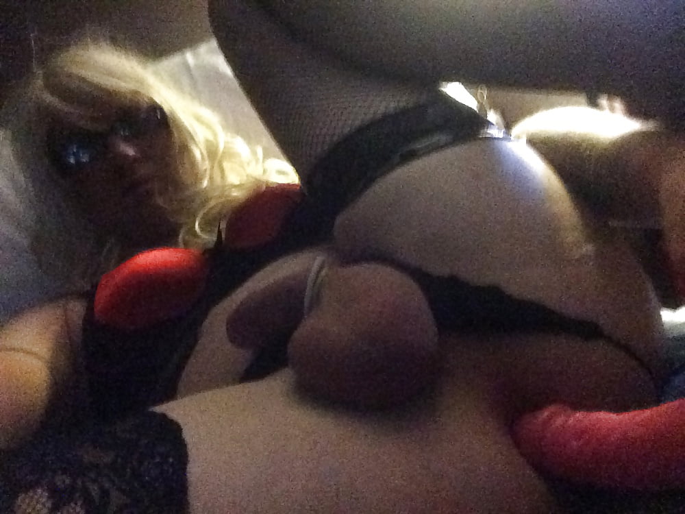 Naughty Blonde porn pictures