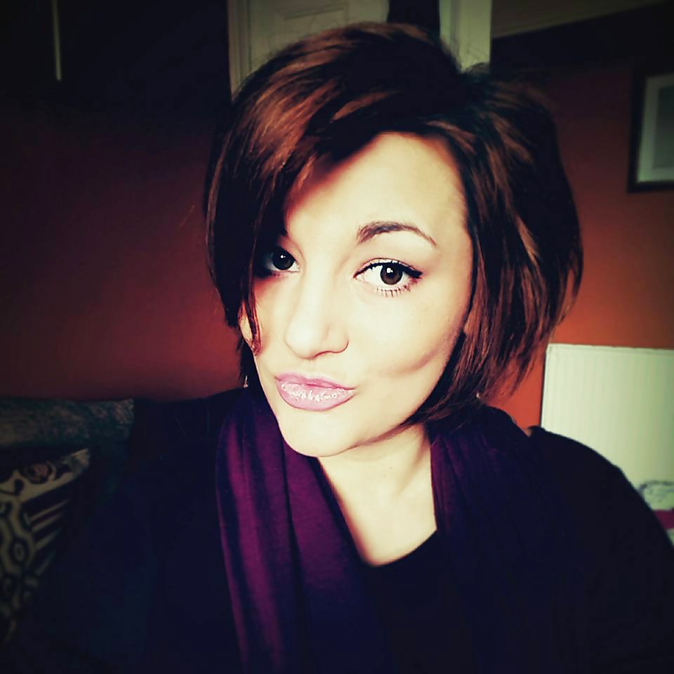 Facebook short haired hotties P3 porn pictures