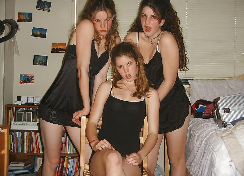 Teens Sexy (no nude) porn pictures