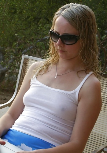 braless porn pictures