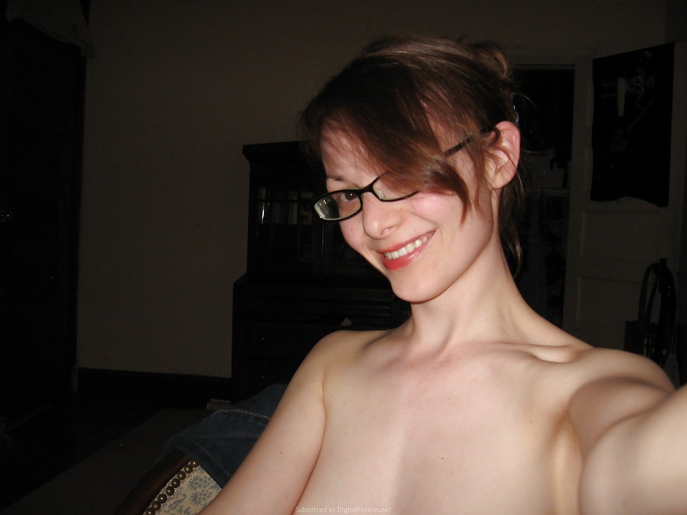 Amateur Girl #5 porn pictures