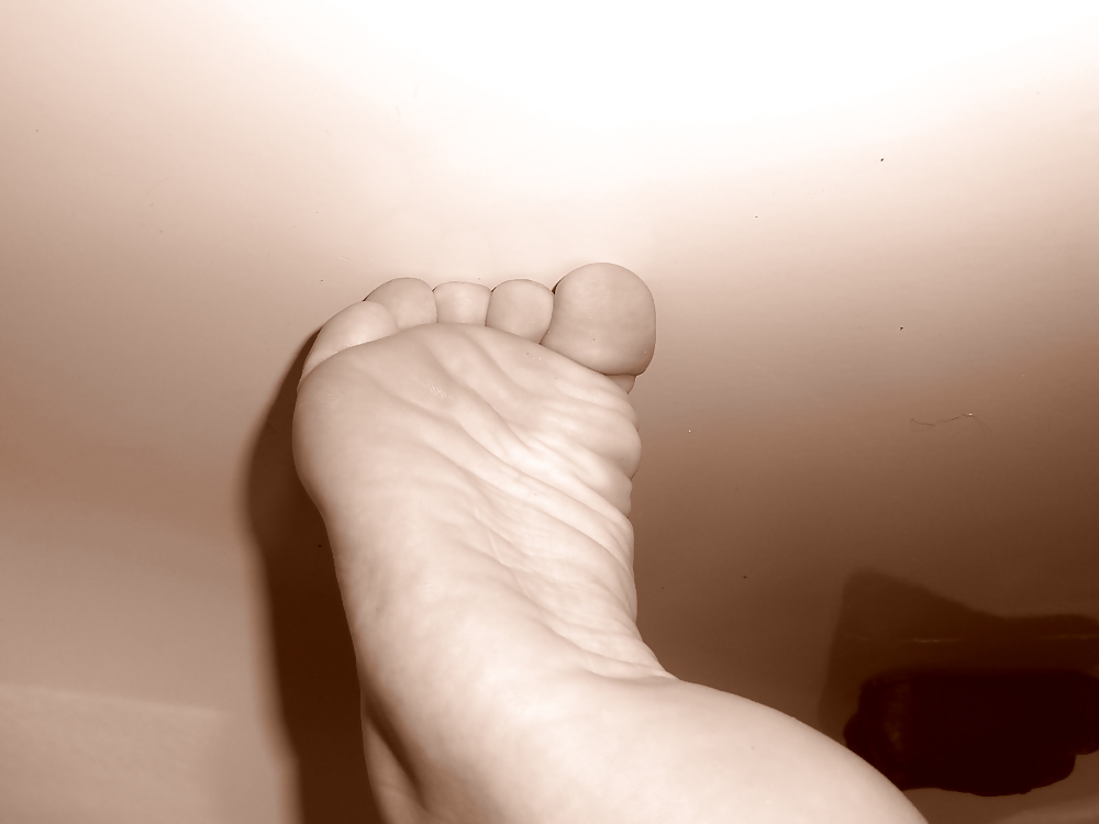 pretty feet porn pictures
