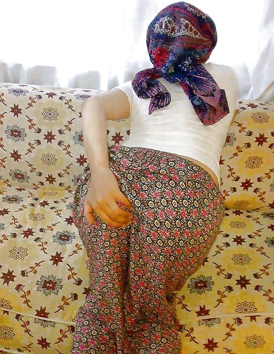 Arabian Hijab Teen Girl Bitch porn pictures