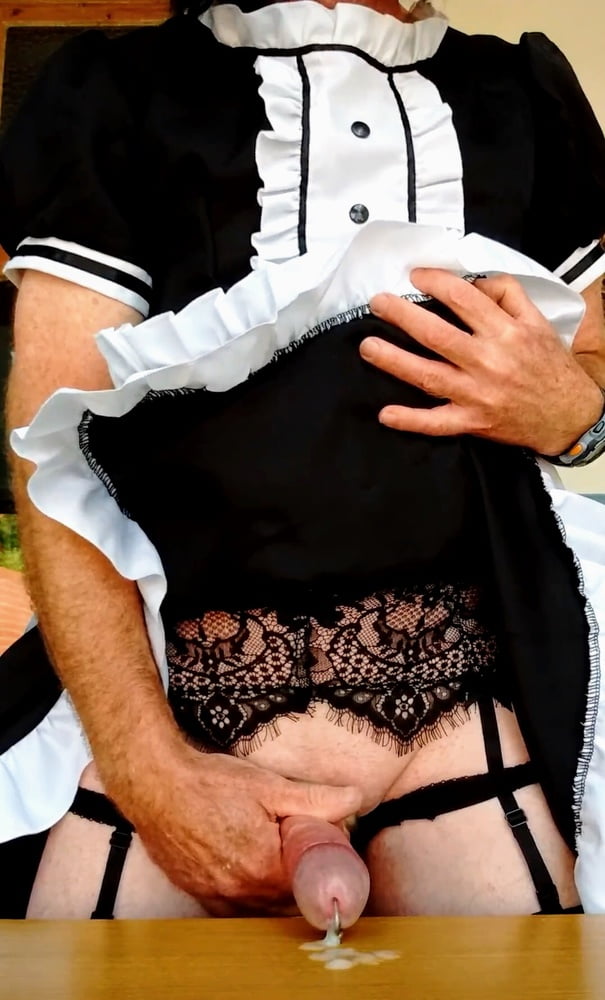 Sissy dickforlily maid blonde