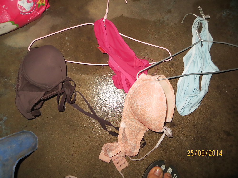 Sexy panties & bras of 2 beautiful girls 25-08-2014 porn pictures