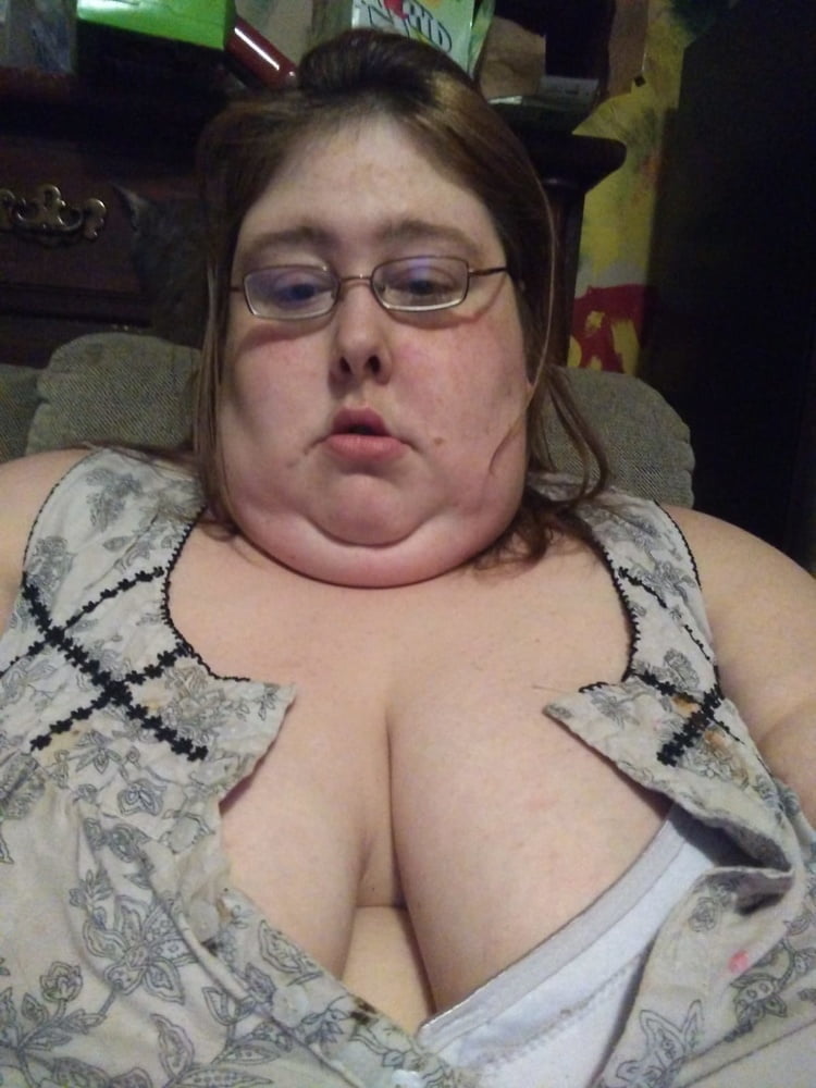 Bbw Cleavage Porn - See and Save As bbw mix cleavage with glasses porn pict - 4crot.com