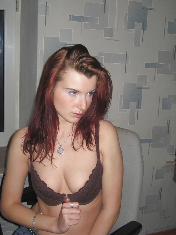 Amateur Redhead Teen. porn pictures