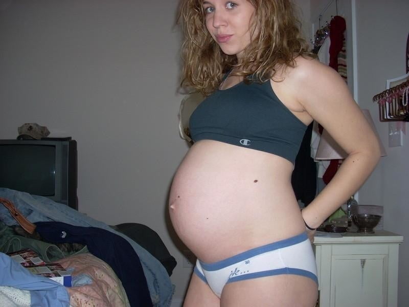 Pregnant 3 - 16 Photos 