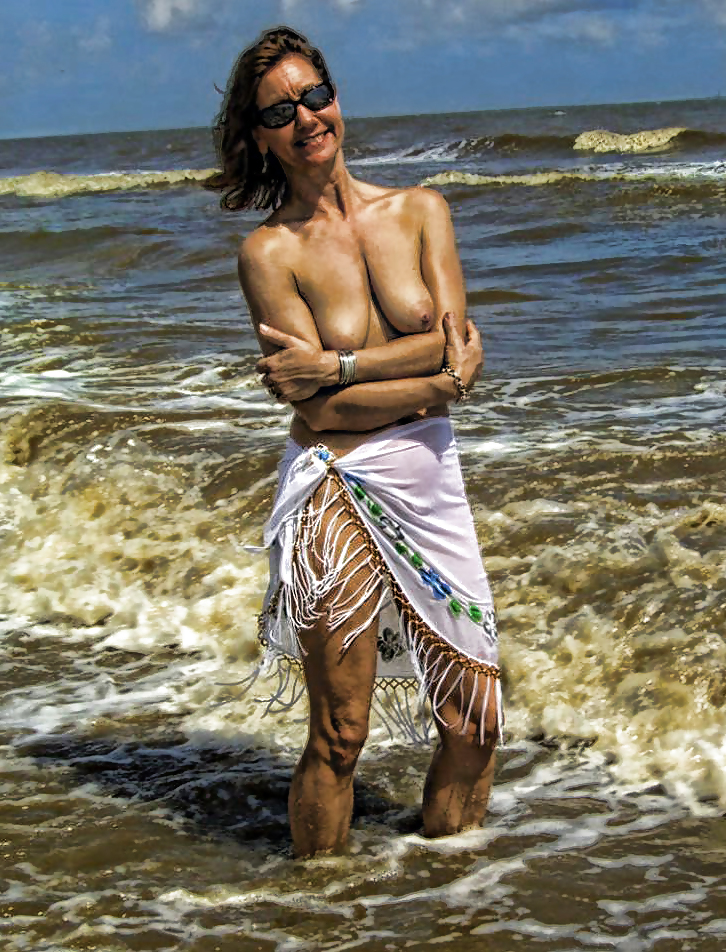 Photoshop fun ( naked on the beach ) porn pictures
