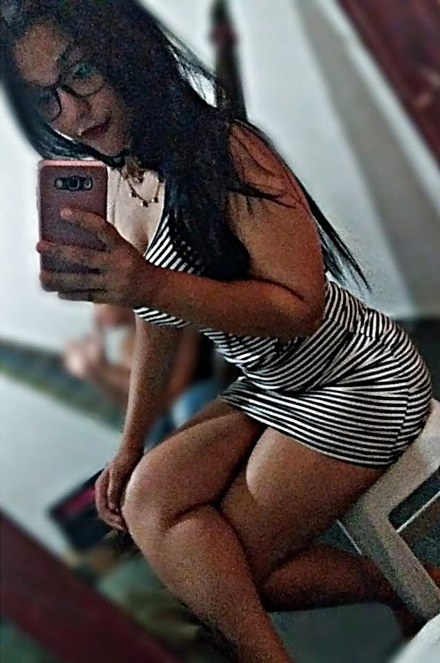 Emily Peitudinha Gostosa do Face porn pictures