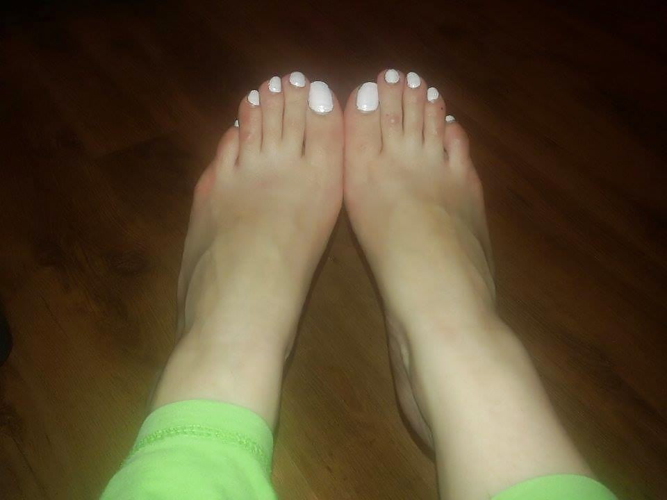 My Bulgarian Girlfriend FEET ! porn pictures