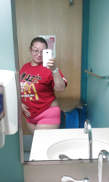 Lucina (Thick Mexican BBW) porn pictures