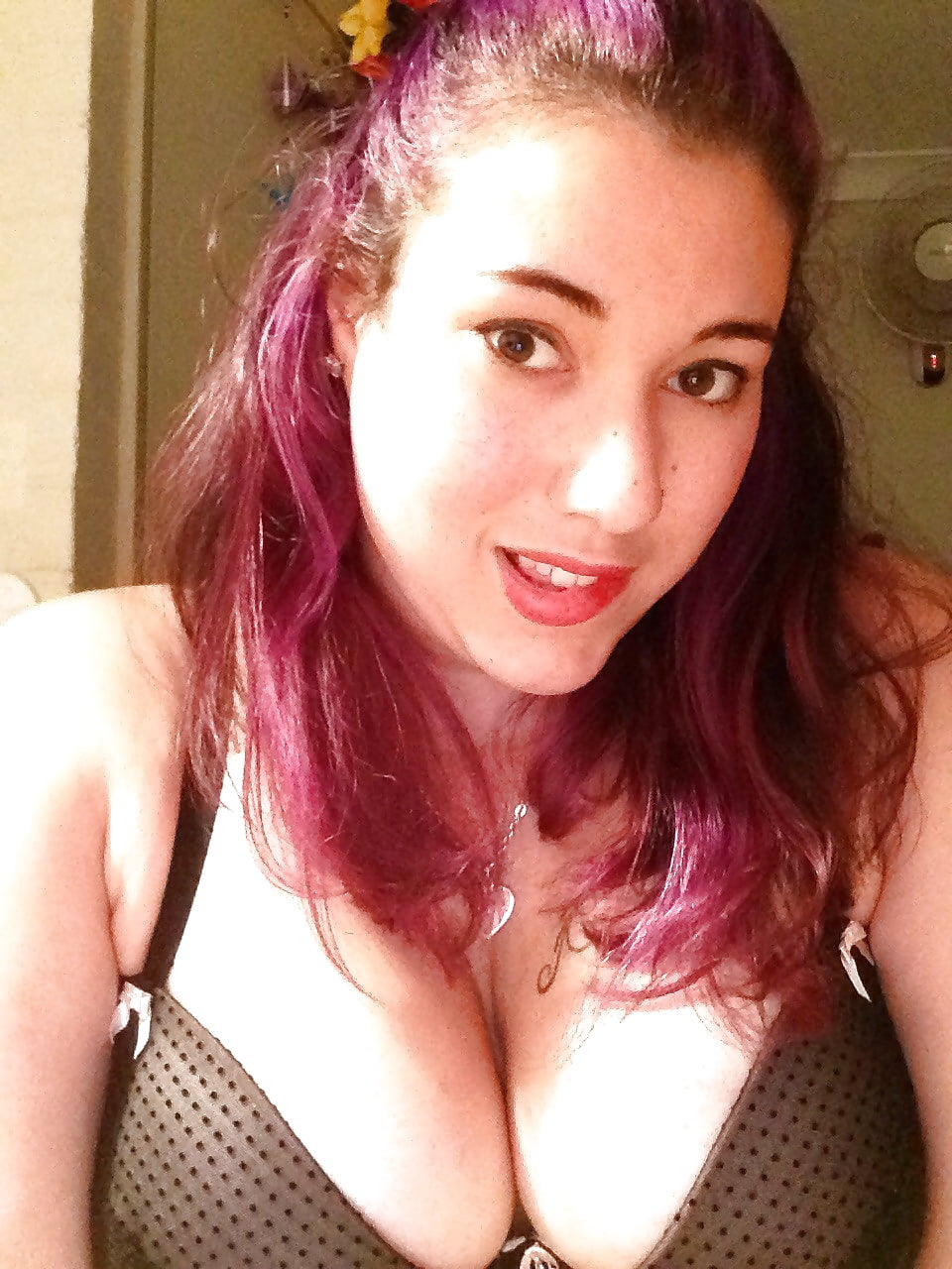 Thick College Med Student gets naked pt.1 porn pictures