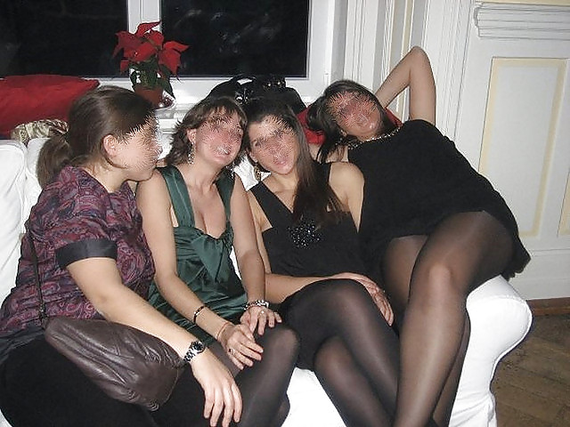 Upskirts in black II porn pictures