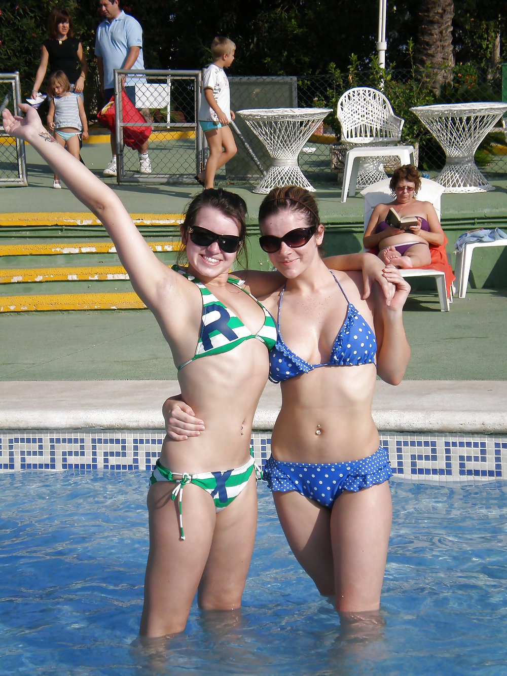 bikini amateurs porn pictures