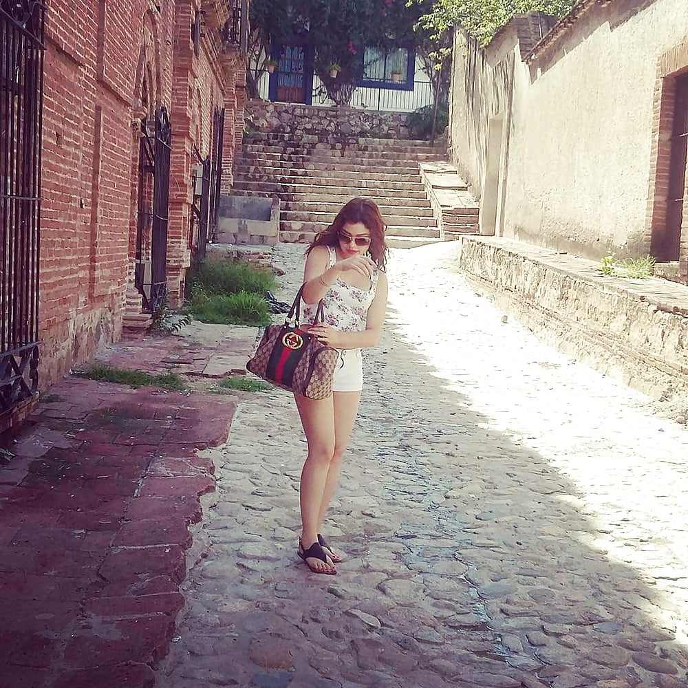 Ricas hermanas porn pictures