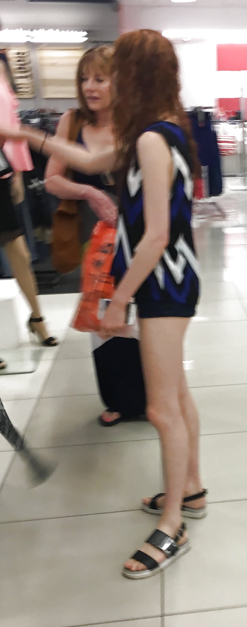 Tiny tight redhead slut mall teen in tiny shorts porn pictures